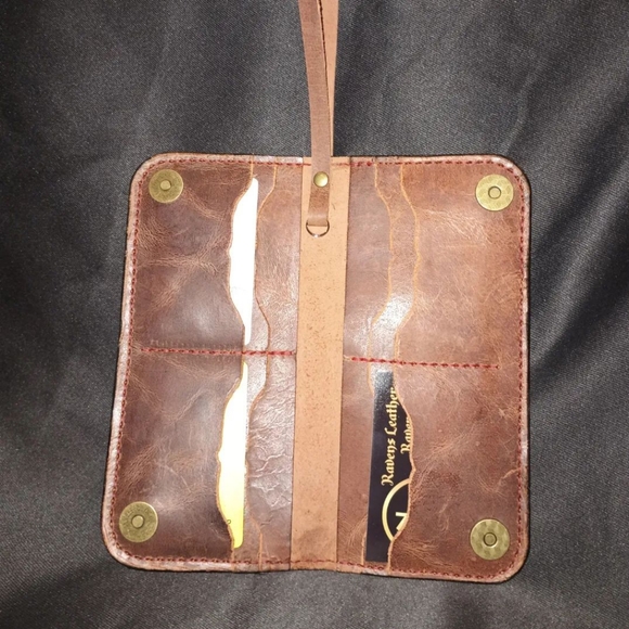 Handmade leather wallet/wristlet - Picture 2 of 4